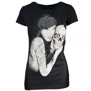 Gothic skull tee
